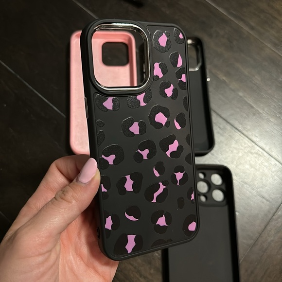 iPhone 14 Pro Max cases - Picture 3 of 6